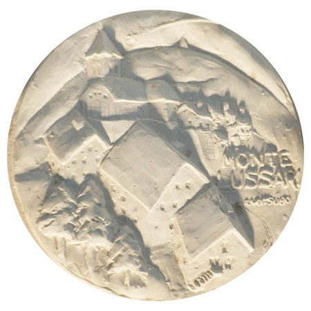 MONTE LUSSARI(七月) イタリアのルッサーリ山をモチーフとした石膏原型。柿坪 悟氏の作品。